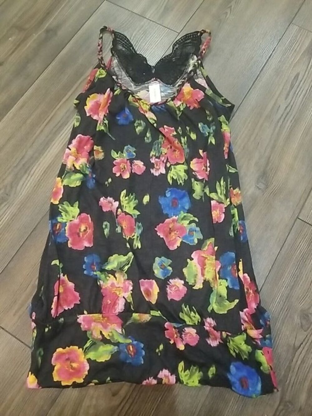 No Boundaries Floral Tank Top Small